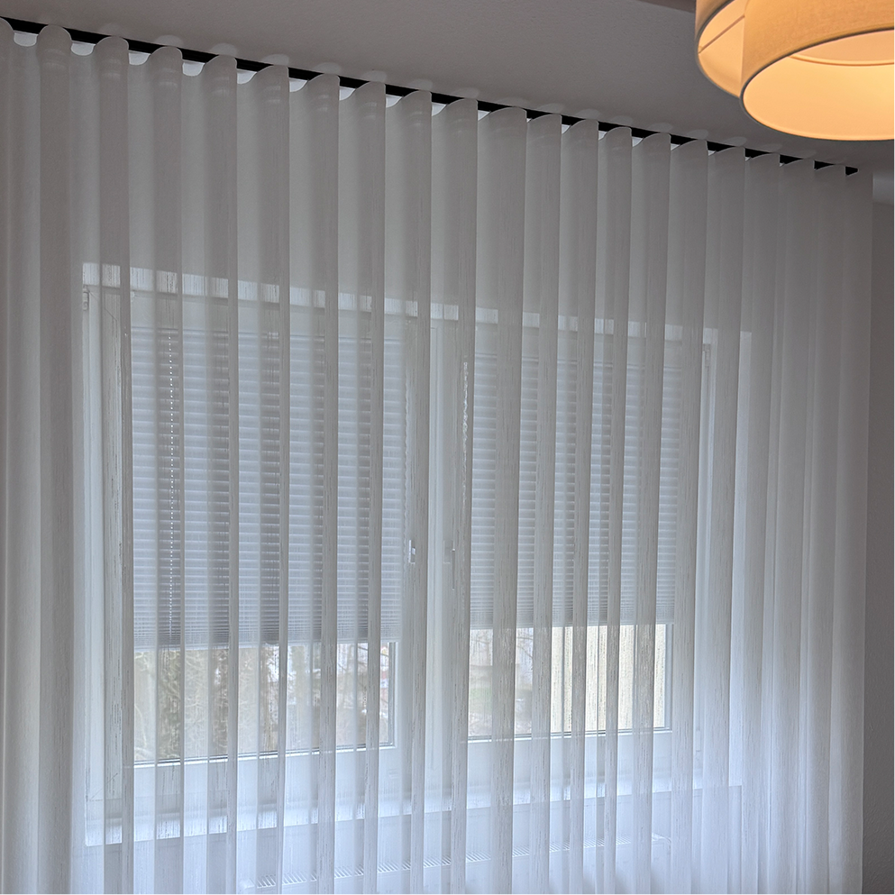 VALTENN Wellenvorhang Noppe 1 header VALTENN Wellenvorhang Noppe 1 header